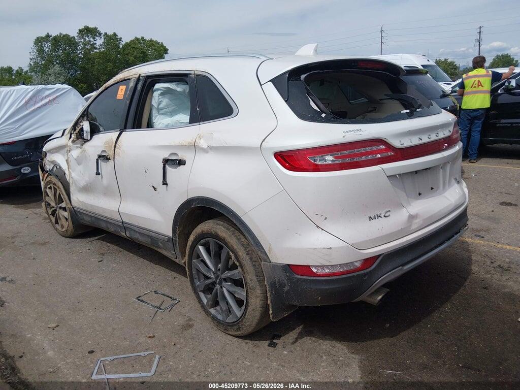 5LMCJ2C90GUJ19033 2016 LINCOLN MKC photo no. 3