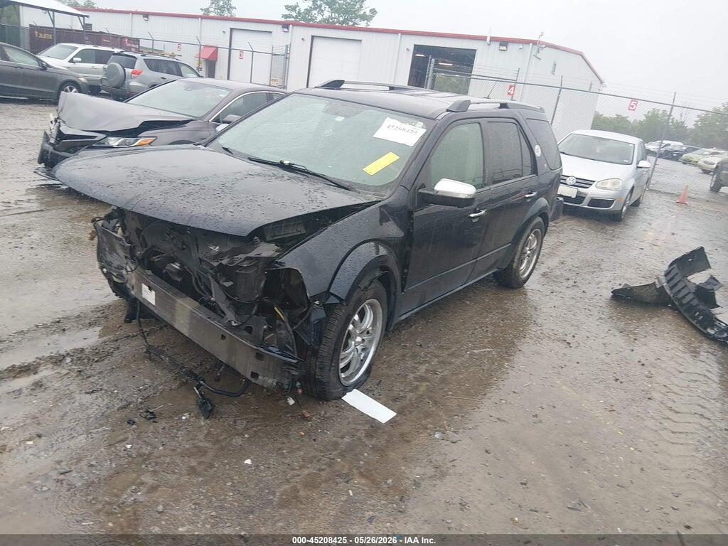 1FMDK06W88GA25475 2008 FORD TAURUS X photo no. 2
