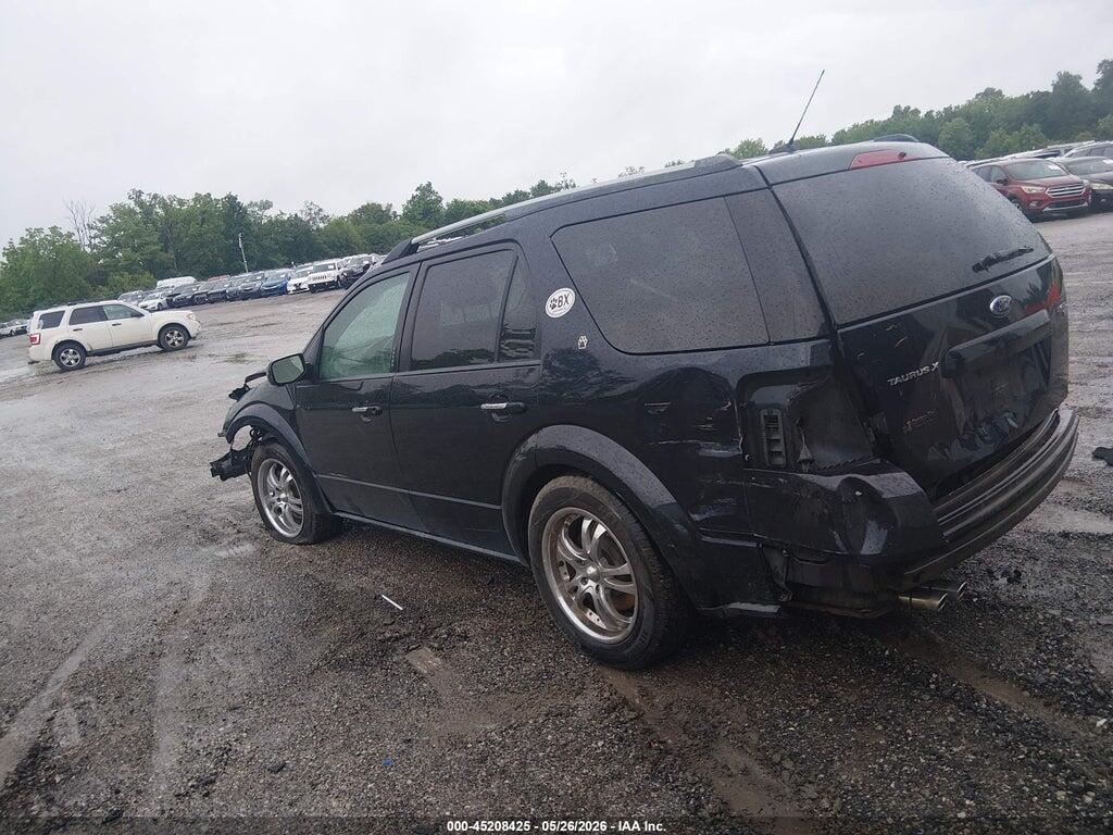 1FMDK06W88GA25475 2008 FORD TAURUS X photo no. 3