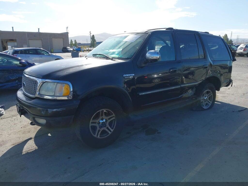 1FMEU16W21LB76569 2001 FORD EXPEDITION photo no. 2