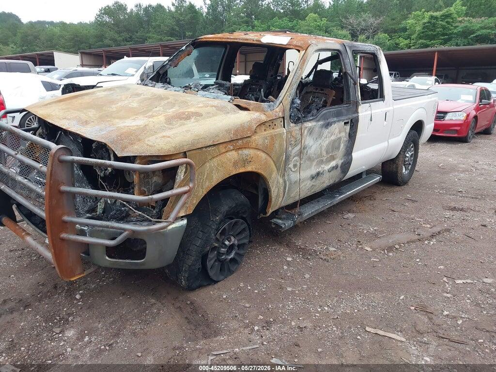 1FT7W2BT4DEB45812 2013 FORD F-250 photo no. 2