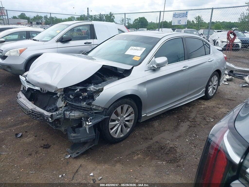 1HGCR2F81DA038818 2013 HONDA ACCORD photo no. 2