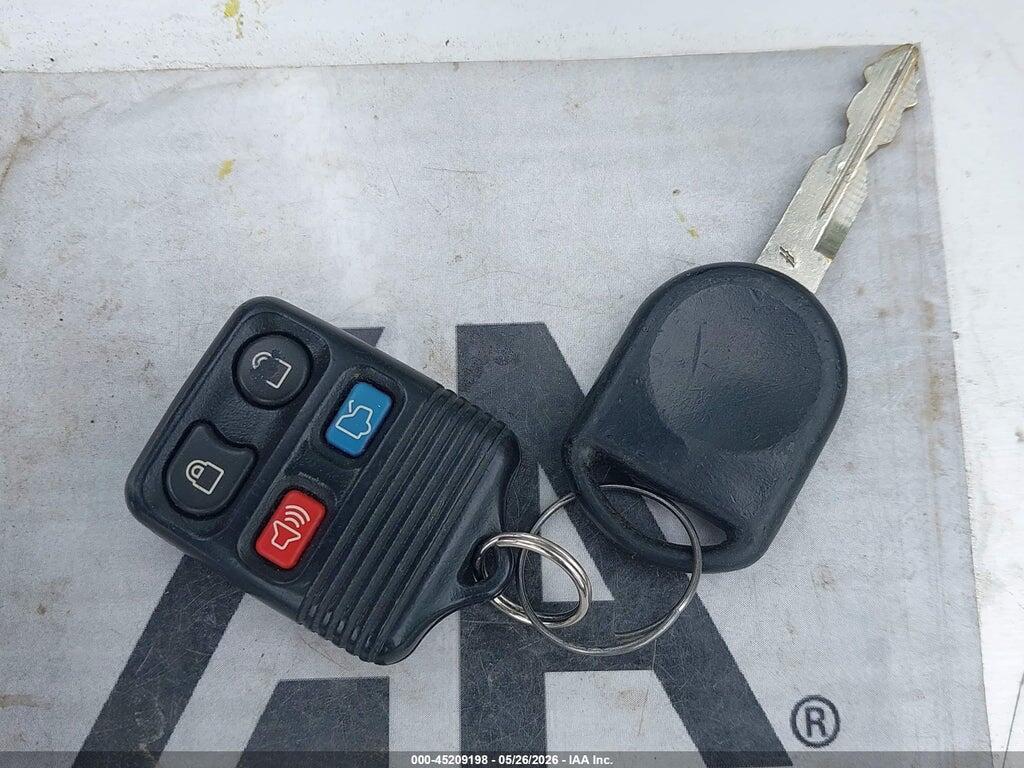 1FAHP3FN4BW122014 2011 FORD FOCUS photo no. 11