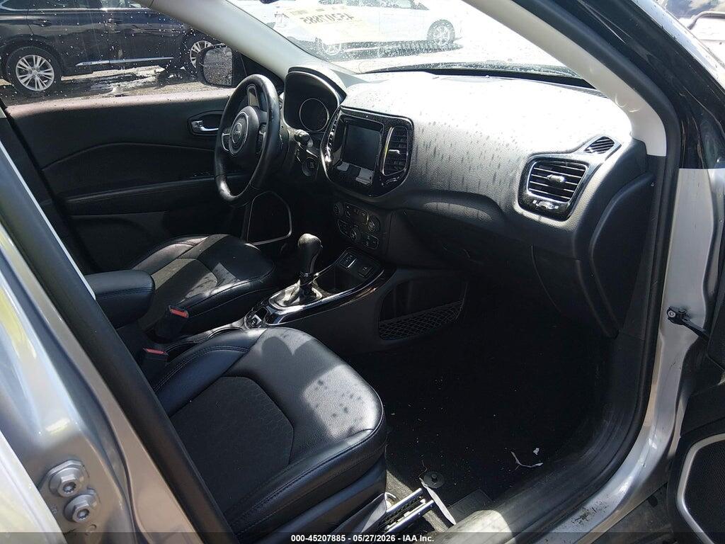 3C4NJCBB4KT658705 2019 JEEP COMPASS photo no. 5