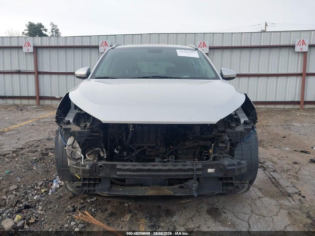 KM8J33A43JU693604 2018 HYUNDAI TUCSON photo no. 11