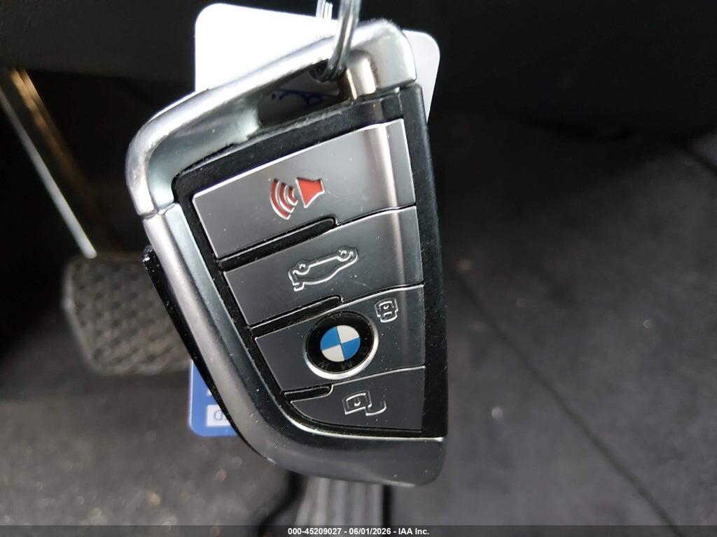 5UXCW2C00L9A00052 2020 BMW X7 photo no. 11