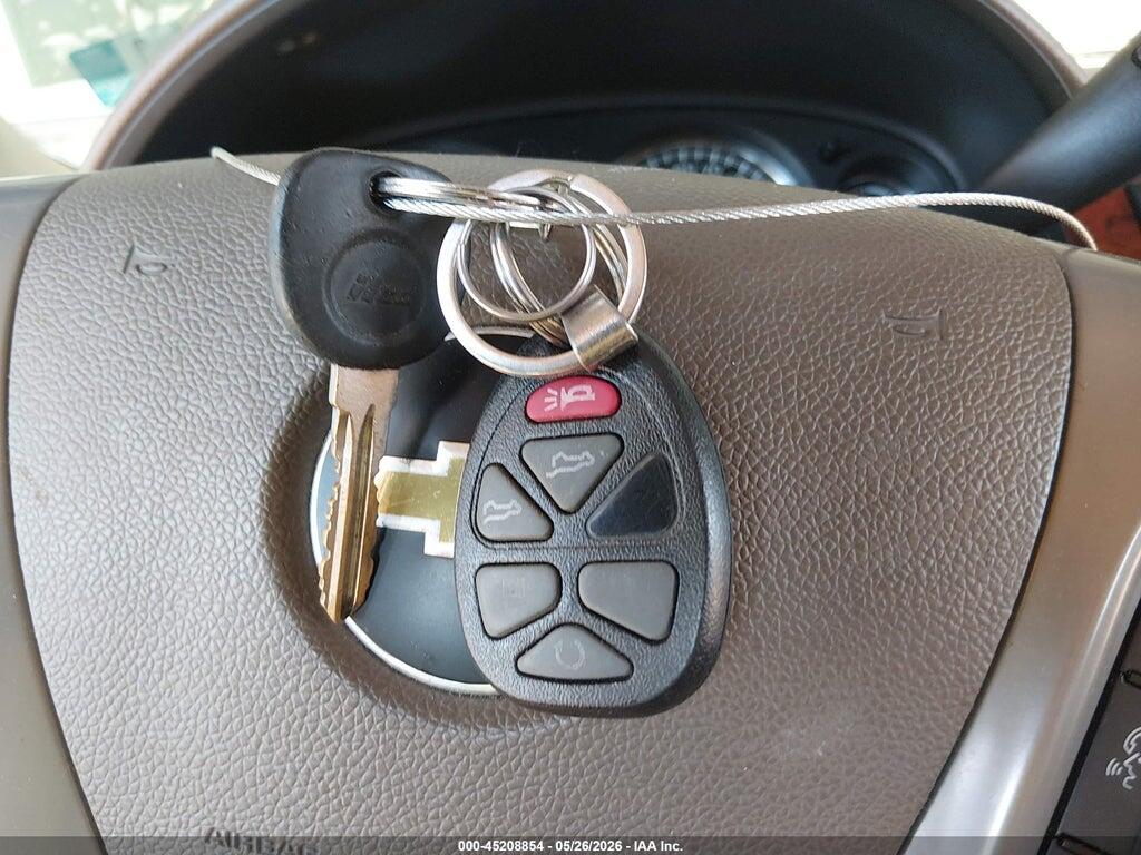 1GNSCJE09BR312631 2011 CHEVROLET SUBURBAN 1500 photo no. 11