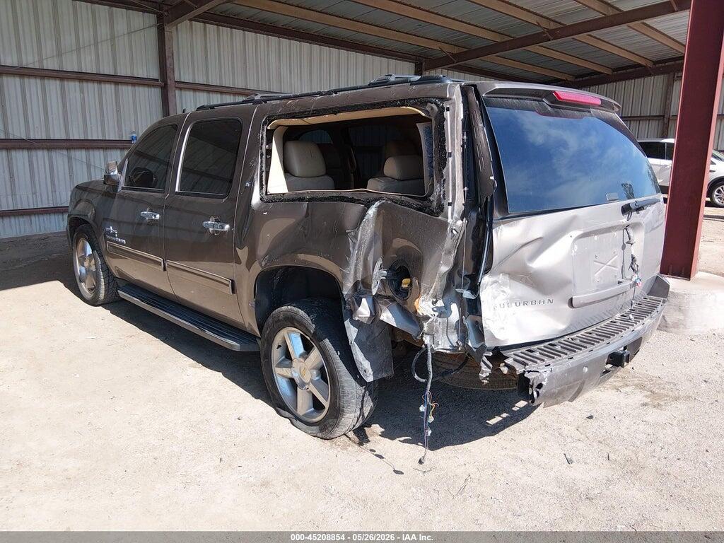 1GNSCJE09BR312631 2011 CHEVROLET SUBURBAN 1500 photo no. 3