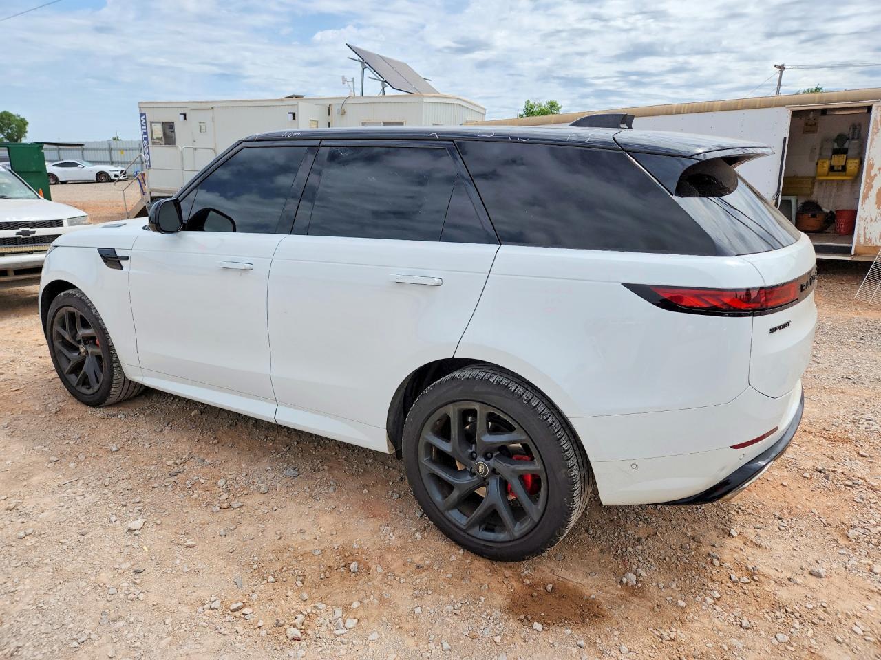 2023 LAND ROVER RANGE ROVER SPORT DYNAMIC SE — Фото 2 из 13