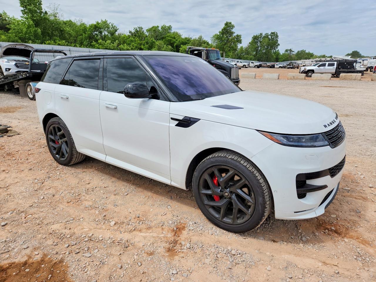 2023 LAND ROVER RANGE ROVER SPORT DYNAMIC SE — Фото 4 из 13