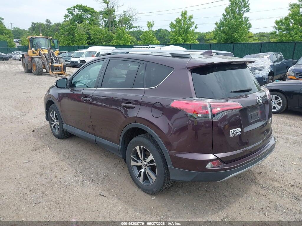 2T3RFREV6JW726828 2018 TOYOTA RAV4 photo no. 3