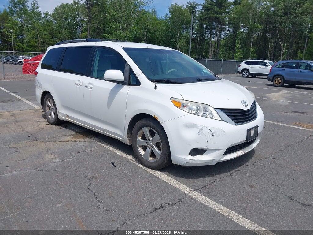 5TDKK3DC3DS340111 2013 TOYOTA SIENNA photo no. 1