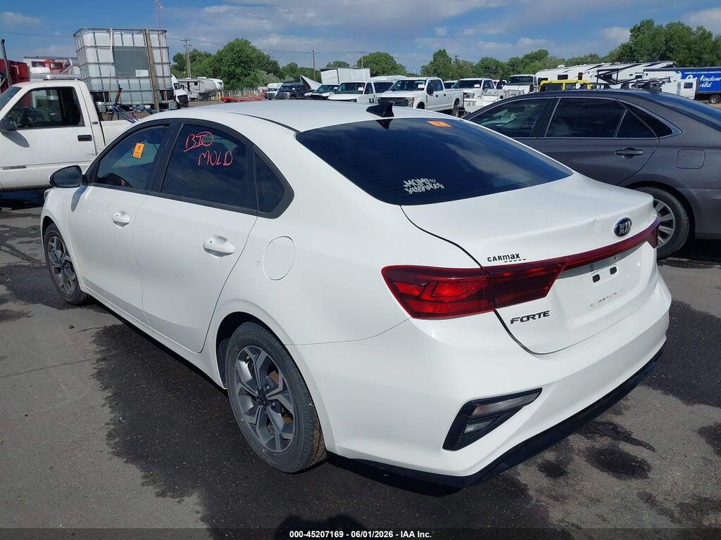 3KPF24AD6ME357953 2021 KIA FORTE photo no. 3