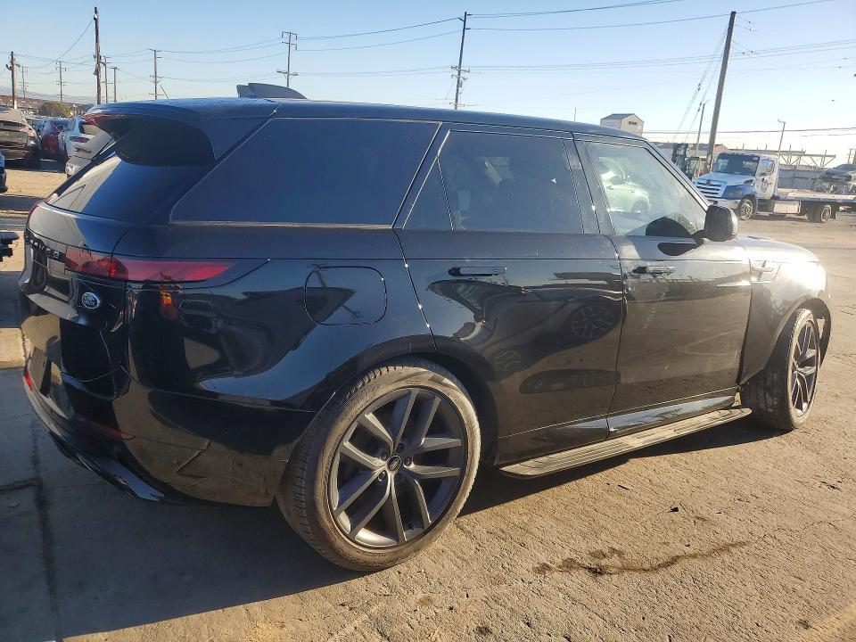 2023 LAND ROVER RANGE ROVER SPORT DYNAMIC SE — Фото 3 из 13