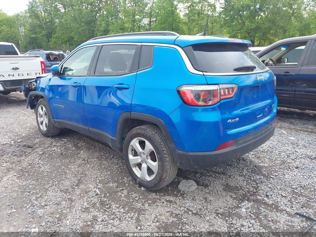3C4NJDBB2JT436085 2018 JEEP COMPASS photo no. 3