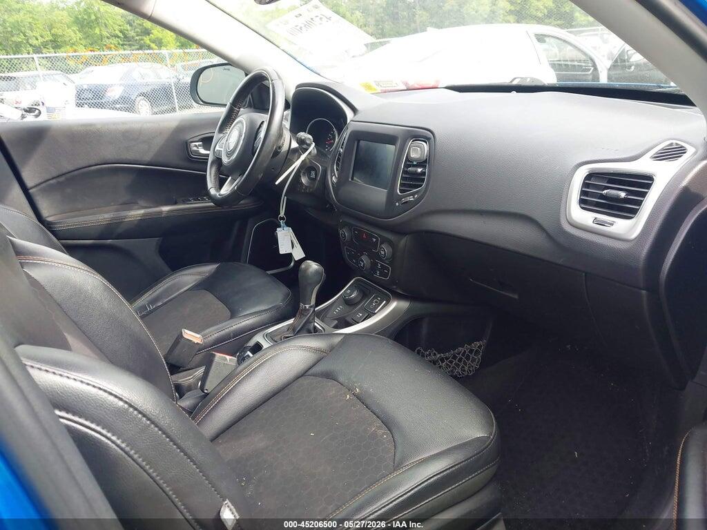 3C4NJDBB2JT436085 2018 JEEP COMPASS photo no. 5