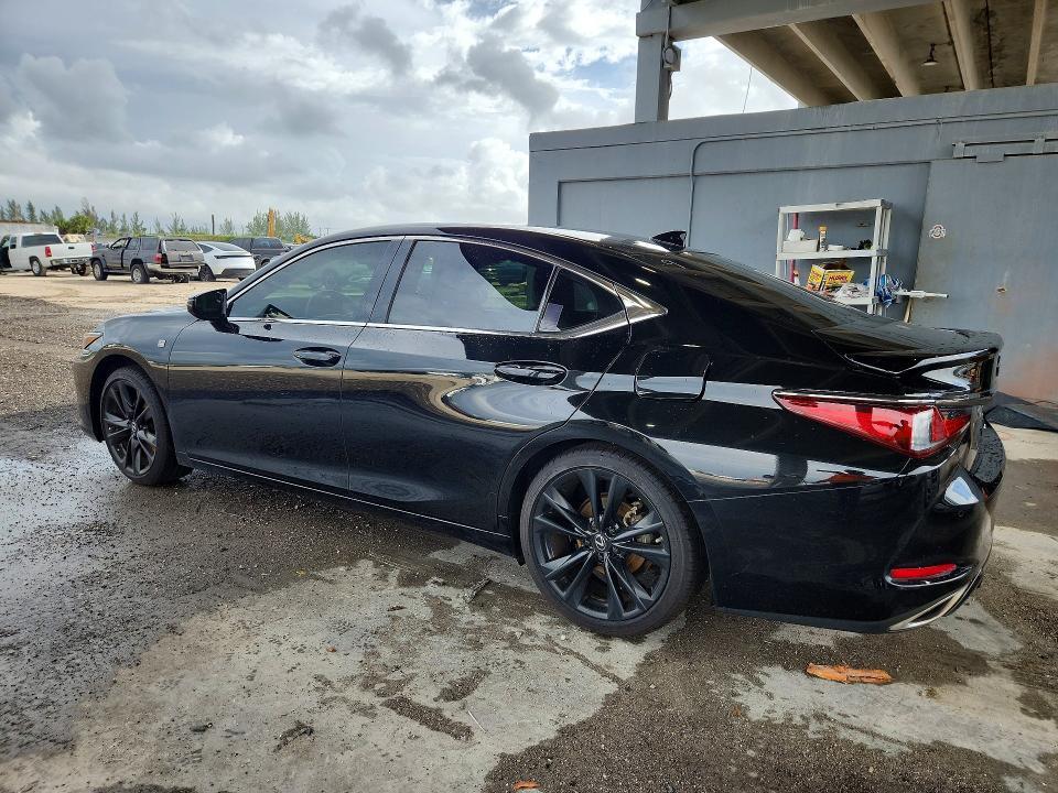 2023 LEXUS ES 350 F SPORT HANDLING — Фото 2 из 12