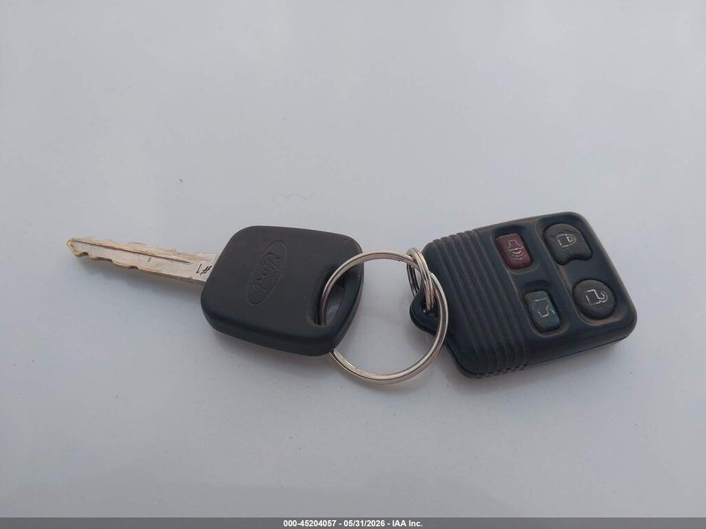 3FAFP31N55R160891 2005 FORD FOCUS photo no. 11