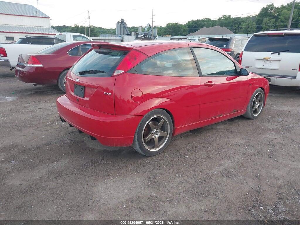 3FAFP31N55R160891 2005 FORD FOCUS photo no. 4