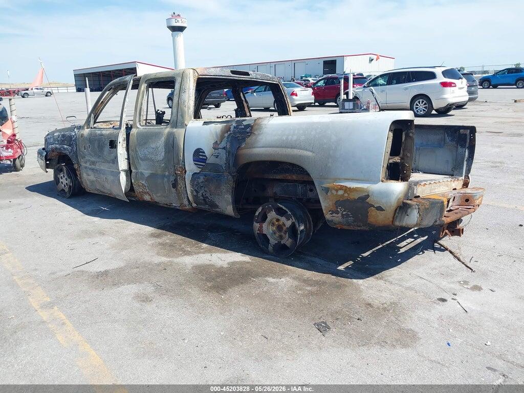 1GCEK19Z25Z351485 2005 CHEVROLET SILVERADO 1500 photo no. 3