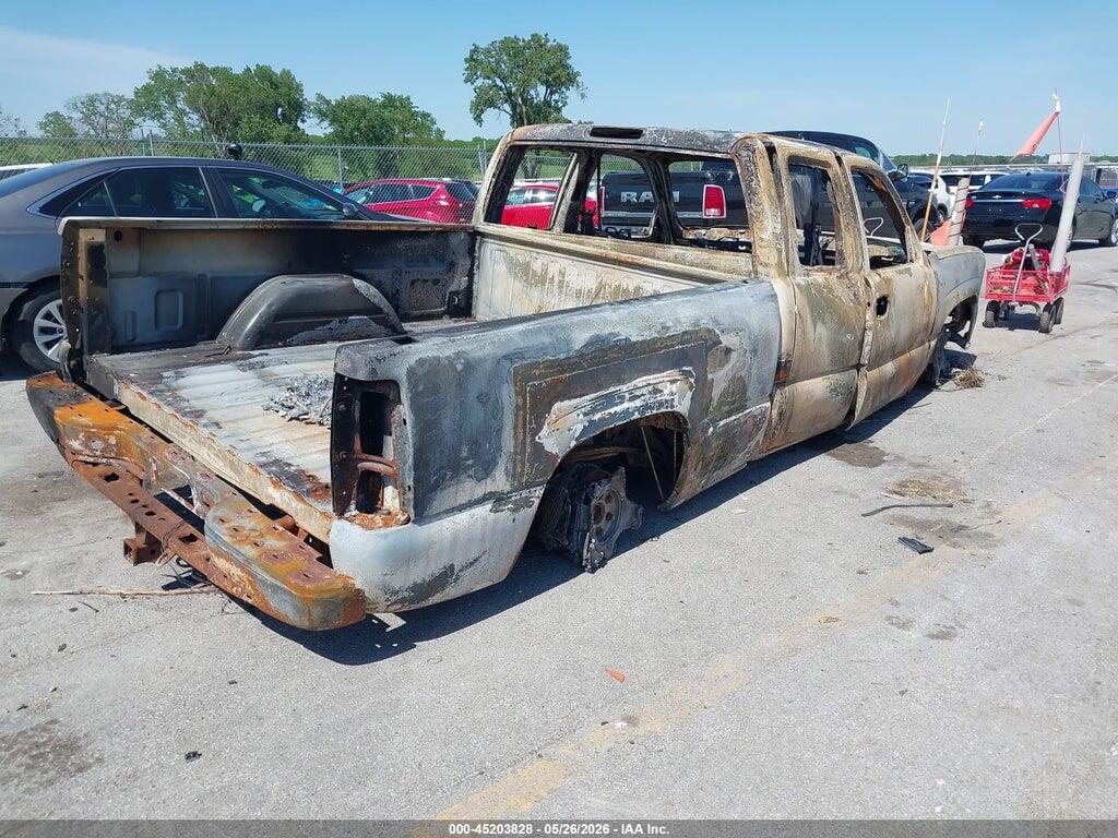 1GCEK19Z25Z351485 2005 CHEVROLET SILVERADO 1500 photo no. 4