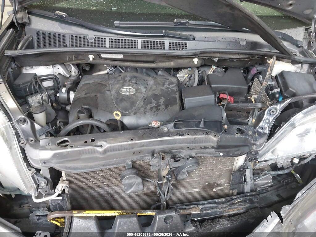 5TDKZ3DC7HS775005 2017 TOYOTA SIENNA photo no. 10