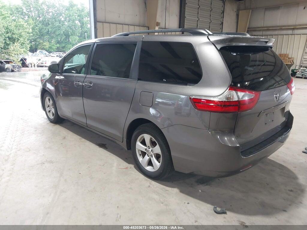 5TDKZ3DC7HS775005 2017 TOYOTA SIENNA photo no. 3
