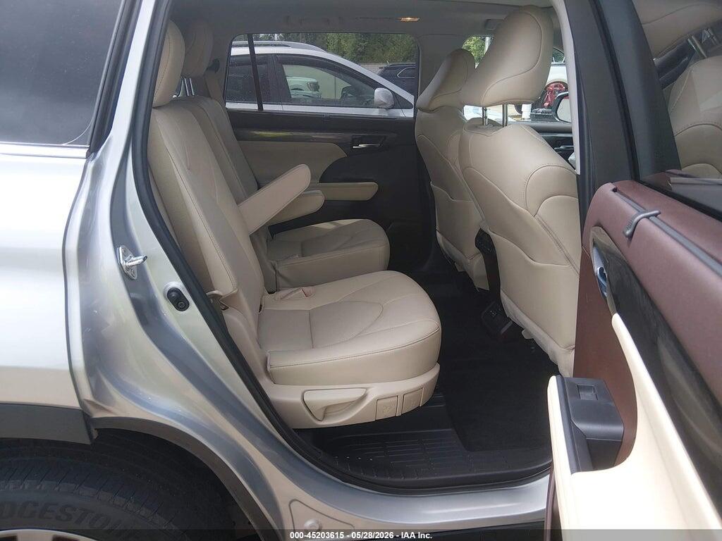 5TDFZRAH6NS140549 2022 TOYOTA HIGHLANDER photo no. 8