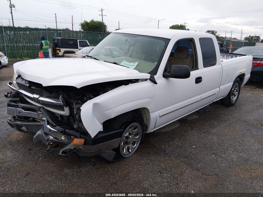 2GCEC19T851251196 2005 CHEVROLET SILVERADO 1500 photo no. 2