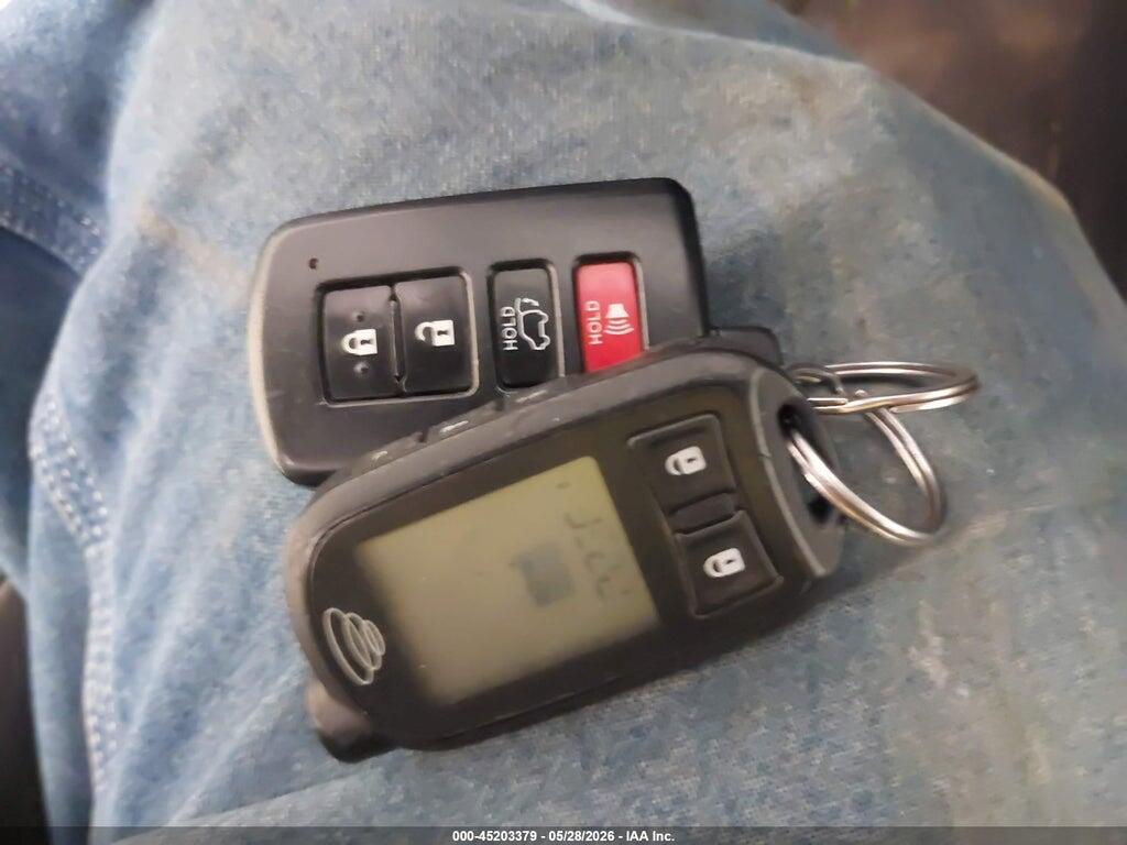 JTMDFREV8D5020546 2013 TOYOTA RAV4 photo no. 11