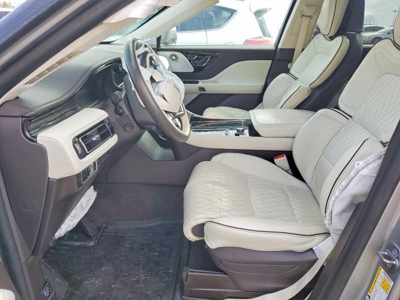 2023 LINCOLN AVIATOR BLACK LABEL — Фото 7 из 13