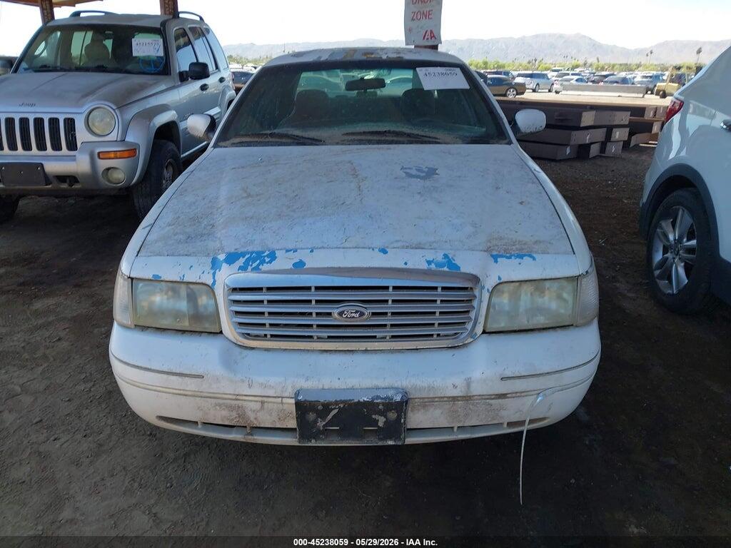 2FAFP71W95X111405 2005 FORD CROWN VICTORIA photo no. 12