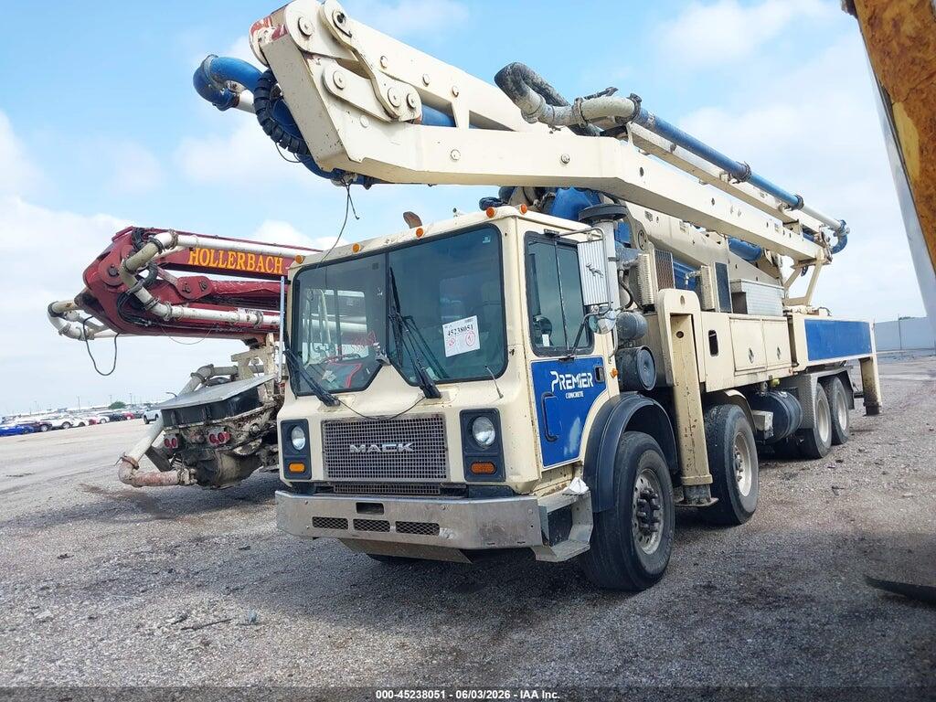 1M2K197C87M035667 2007 MACK 600 photo no. 2