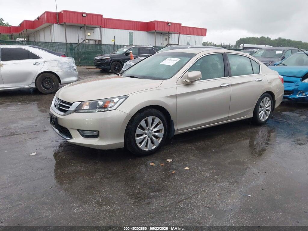 1HGCR2F7XDA176767 2013 HONDA ACCORD photo no. 2
