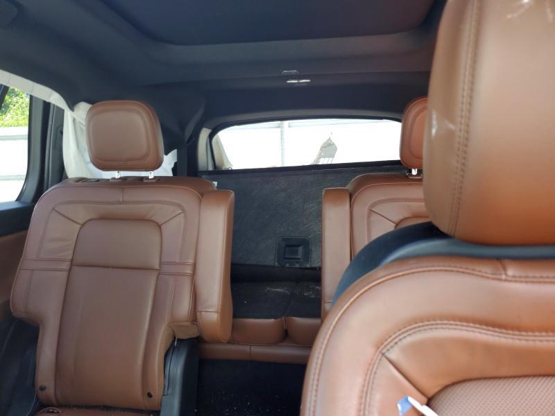 2023 LINCOLN AVIATOR RESERVE — Фото 10 из 13