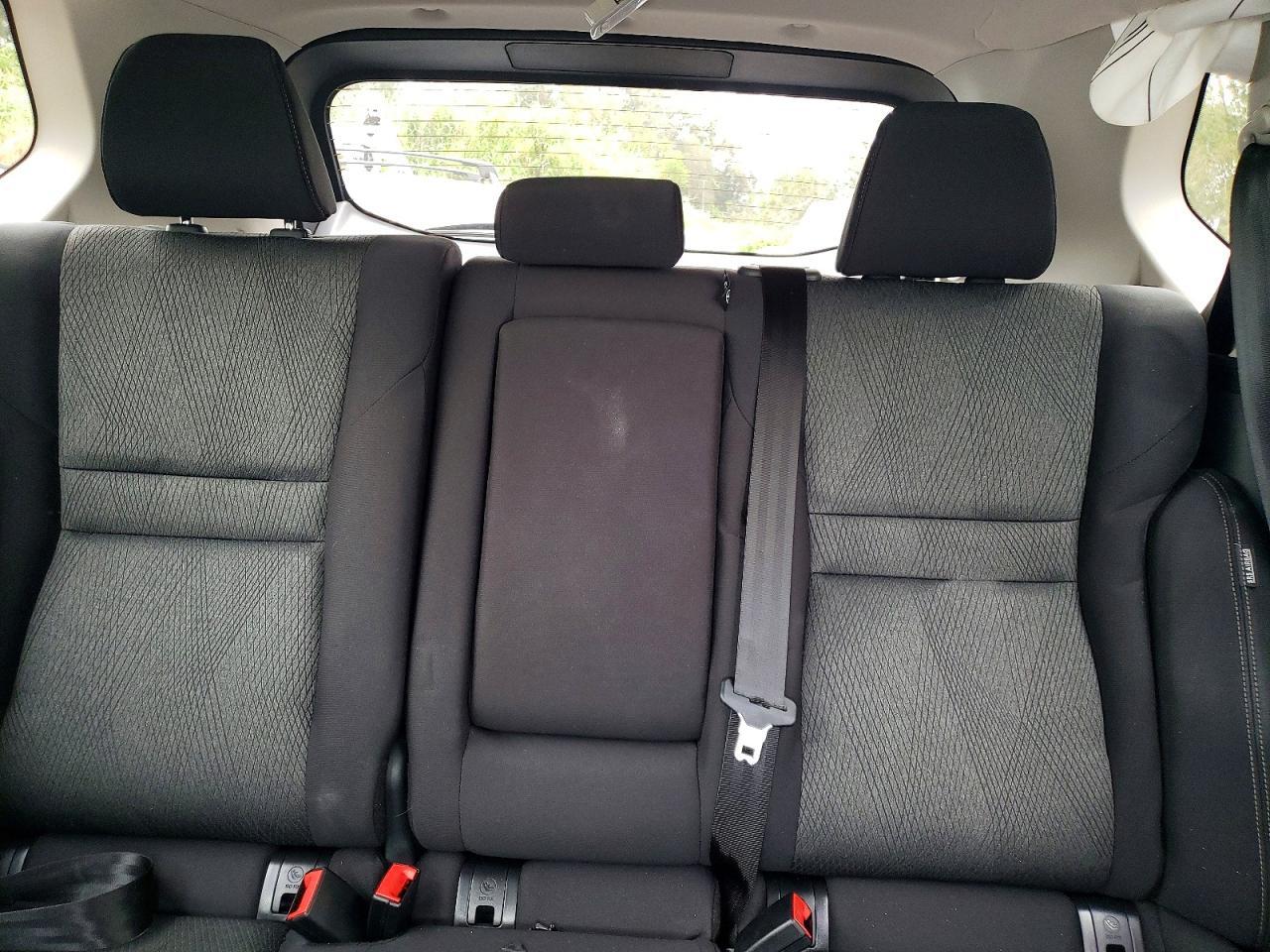 2026 NISSAN ROGUE SV — Фото 10 из 13