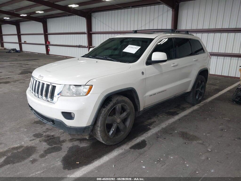 1J4RR4GGXBC670013 2011 JEEP GRAND CHEROKEE photo no. 2