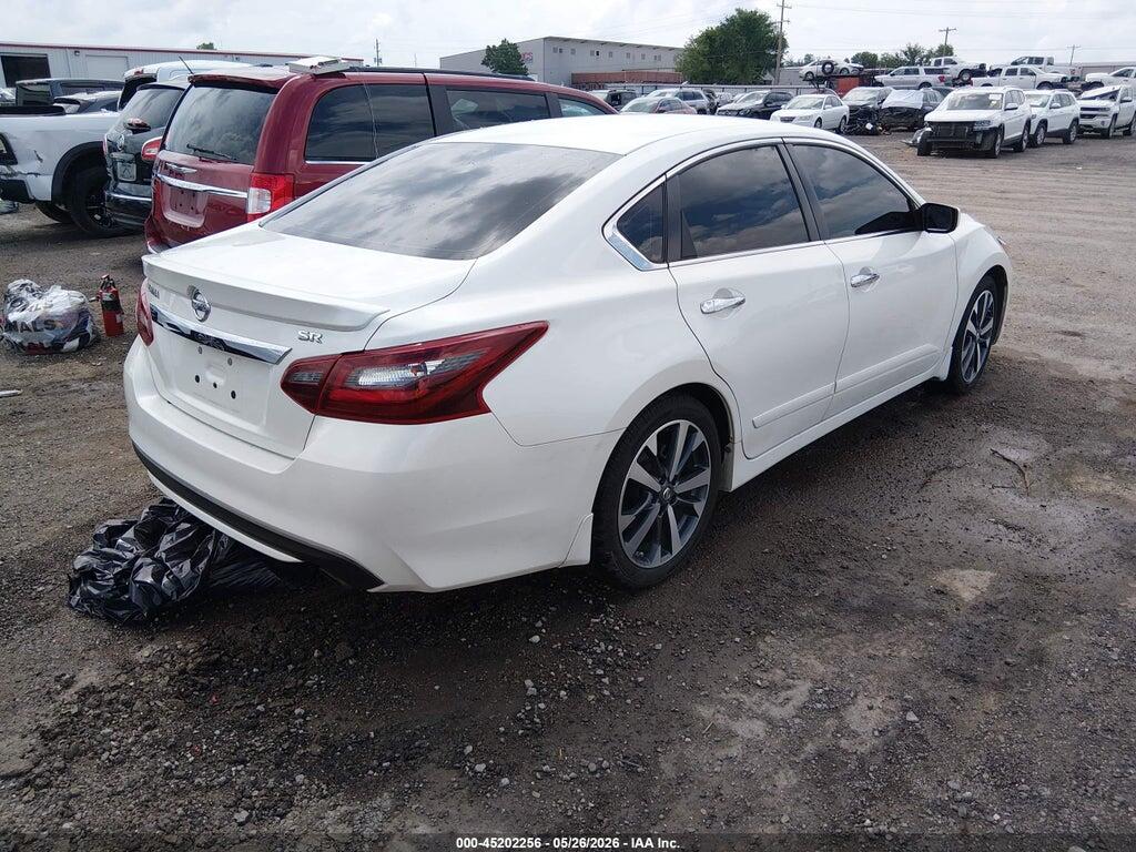 1N4AL3AP3HC284877 2017 NISSAN ALTIMA photo no. 4