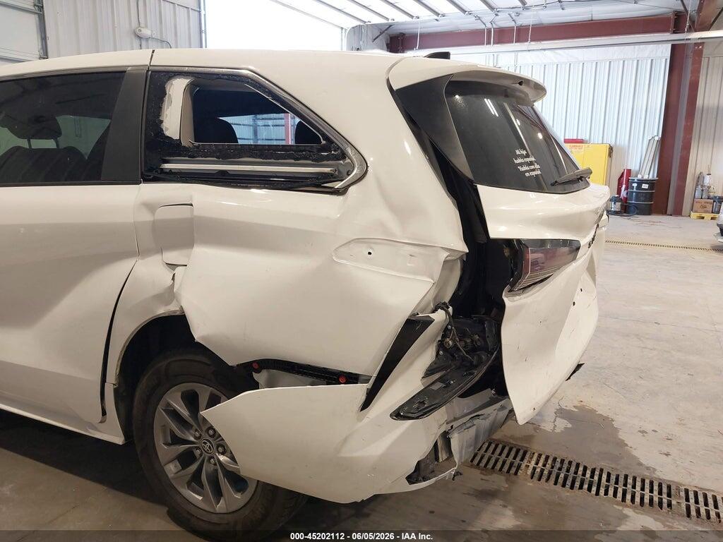 5TDKRKEC7RS196977 2024 TOYOTA SIENNA photo no. 6
