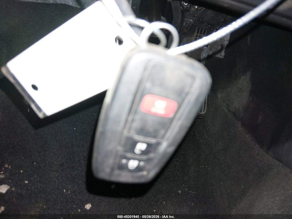 JTND4RBE0L3100925 2020 TOYOTA COROLLA photo no. 11