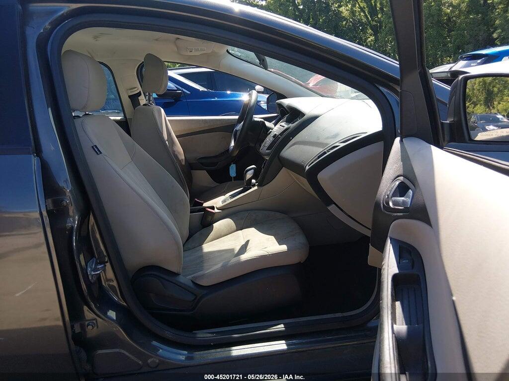 1FADP3F23GL245803 2016 FORD FOCUS photo no. 5