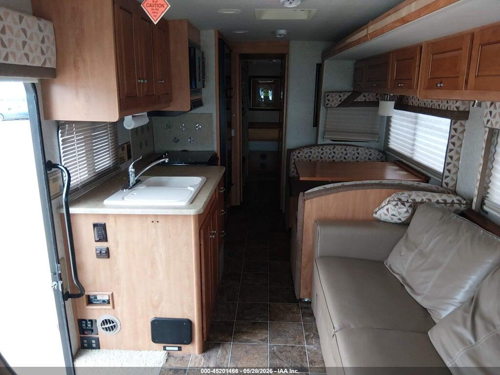 1F6NF53Y290A02061 2010 FORD F550 photo no. 5
