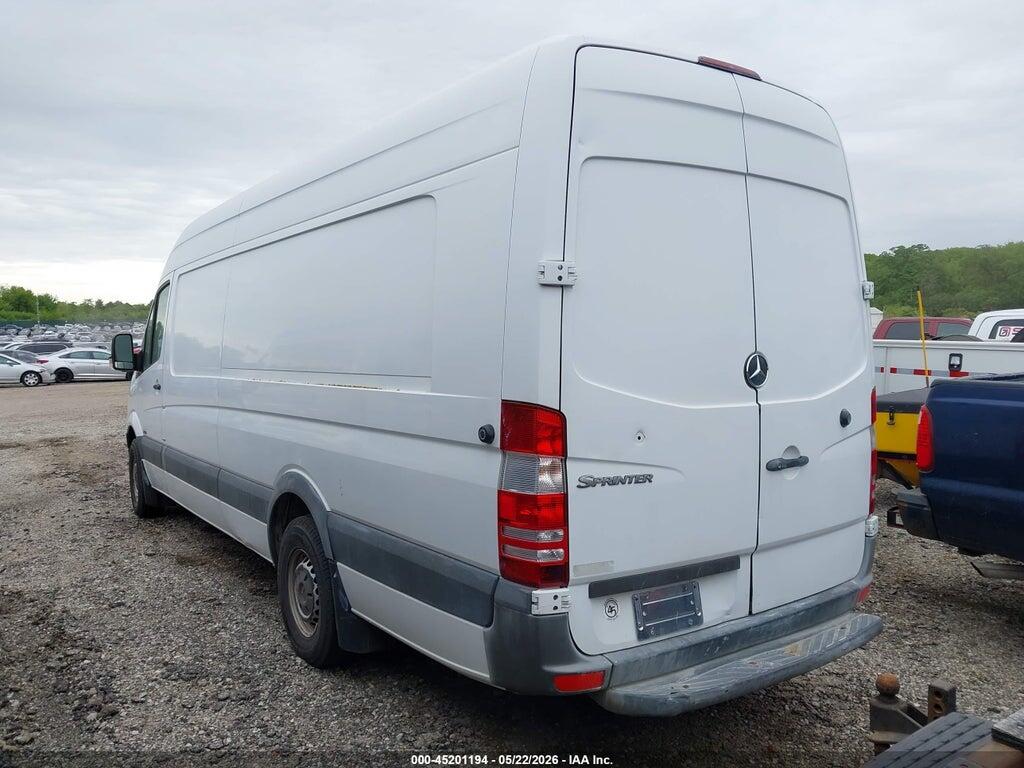 WD3PE8CC6C5617215 2012 MERCEDES-BENZ SPRINTER 2500 photo no. 3