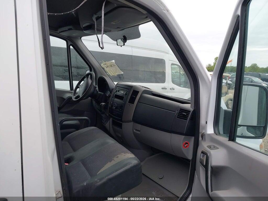 WD3PE8CC6C5617215 2012 MERCEDES-BENZ SPRINTER 2500 photo no. 5