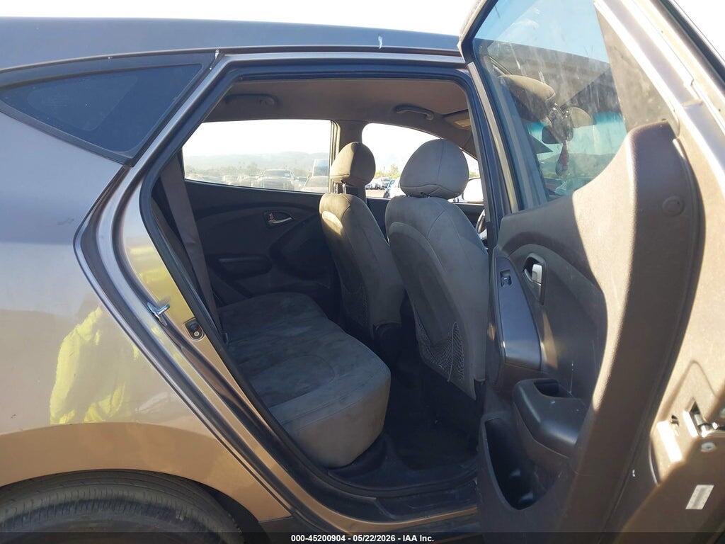 KM8JT3AC2AU067565 2010 HYUNDAI TUCSON photo no. 8
