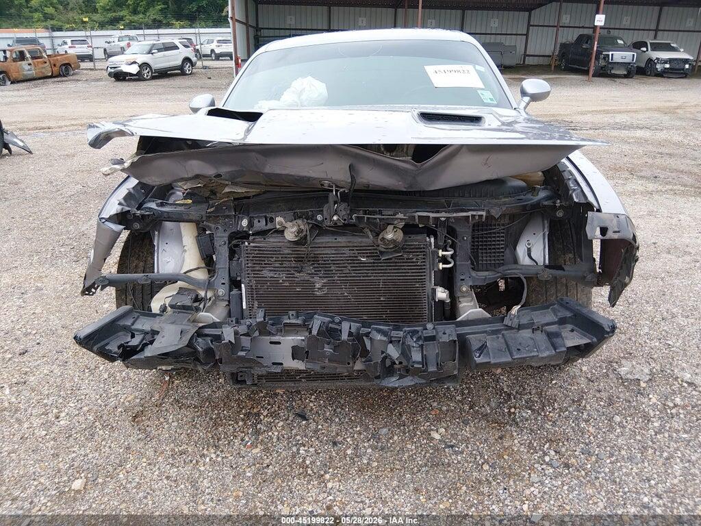 2C3CDZBT0HH657972 2017 DODGE CHALLENGER photo no. 6
