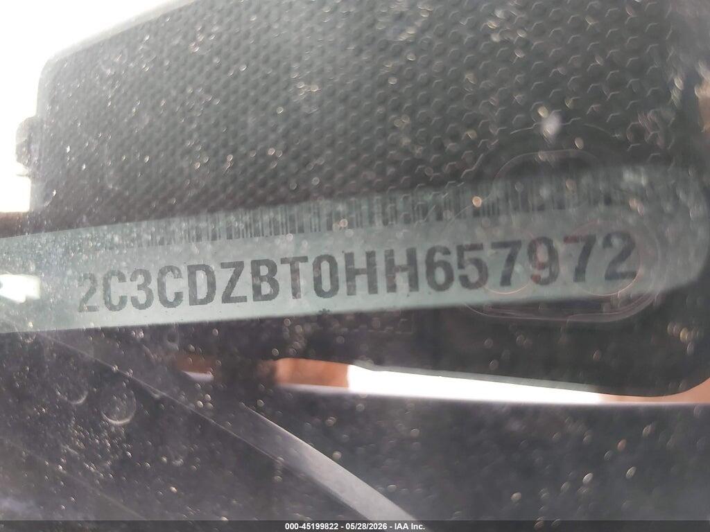 2C3CDZBT0HH657972 2017 DODGE CHALLENGER photo no. 9