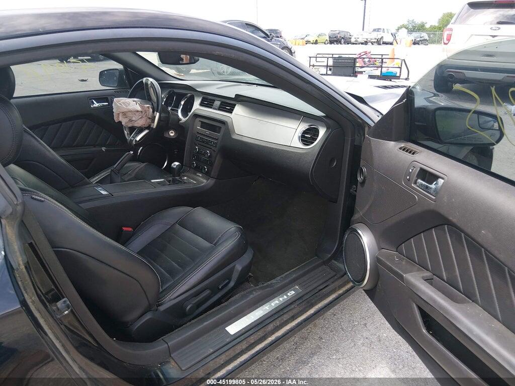 1ZVBP8CF4D5211033 2013 FORD MUSTANG photo no. 5