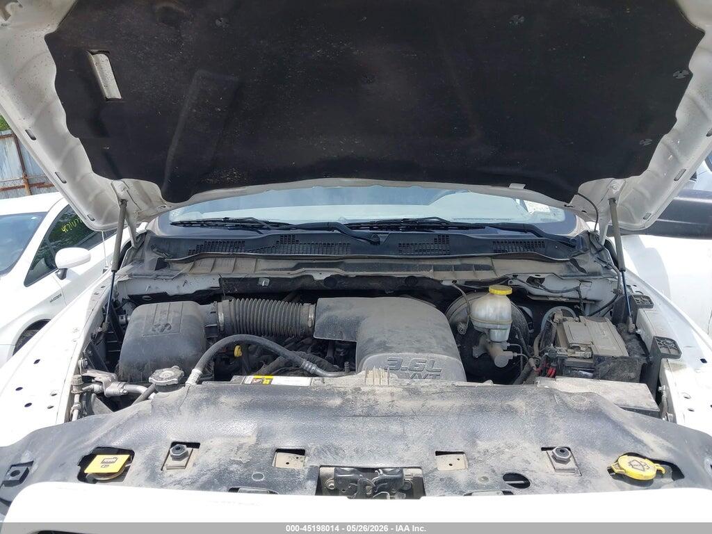 1C6RR6KG2JS322467 2018 RAM 1500 photo no. 10