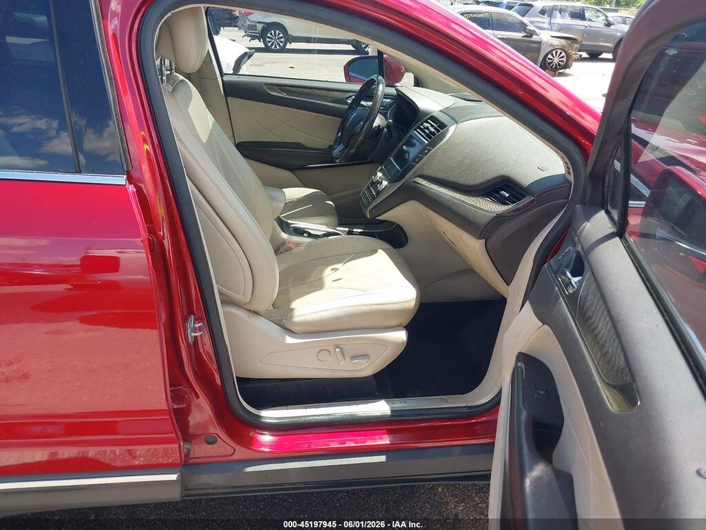 5LMCJ3D91HUL71881 2017 LINCOLN MKC photo no. 5